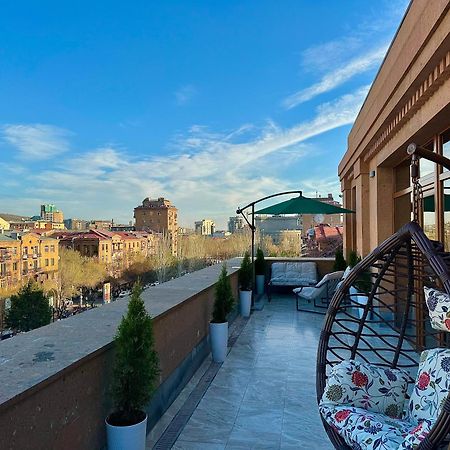 Touch The Sky Apartment Ереван Экстерьер фото