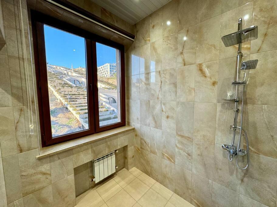 Touch The Sky Apartment Ереван Экстерьер фото