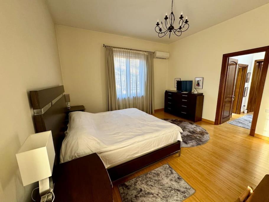 Touch The Sky Apartment Ереван Экстерьер фото